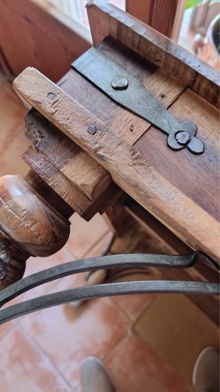 Mesa de centro de madera rústica