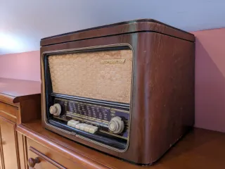 Radio vintage. Invicta Años 50