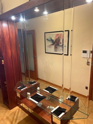 Ingresso in legno e vetro