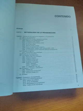 Programamaci¢n en C metodolog¡a, algoritmos y e...