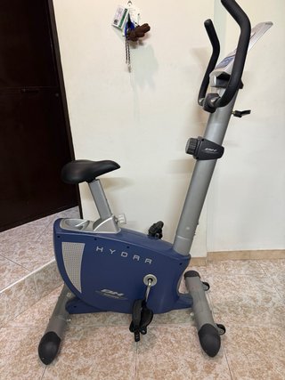 Bicicleta Estática BH Hidra