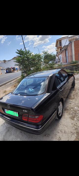 Mercedes-Benz Clase E 270 CDI Avantgarde 2001
