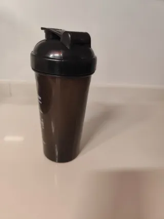 Lote Botes Shaker Nutrición Deportiva + pastillero