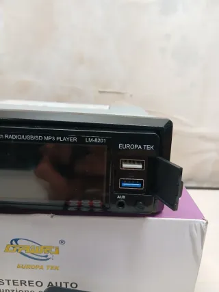 Stereo Auto EUROPA TEK LM-8201 Bluetooth USB SD