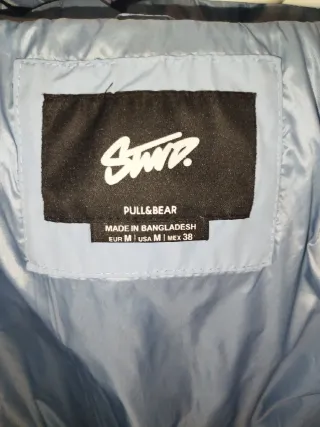 Chaqueta acolchada azul de pullandbear