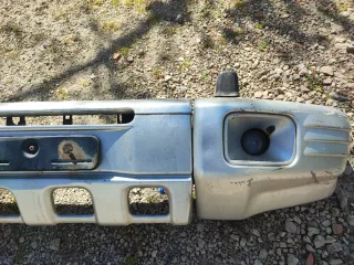 Paragolpes Delantero Mitsubishi Montero 2