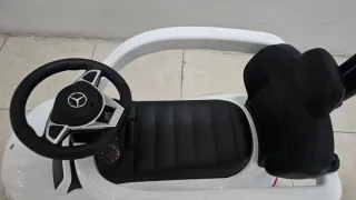 Correpasillos Coche Mercedes AMG Blanco