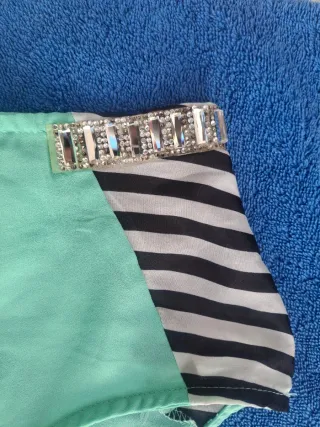 Blusa Talla 48-50 . Medidas en descripción