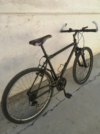 Bicicleta de Montaña Negra