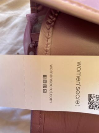 Neceser colgante con compartimentos