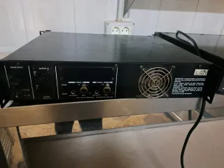 Altavoz Dynacord Negro