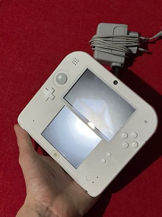 Nintendo 2DS Bianca