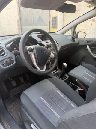 Ford Fiesta como nuevo, con sólo 77.000km