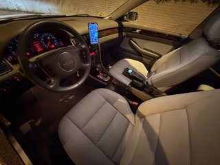 Audi A6 2.4 V6