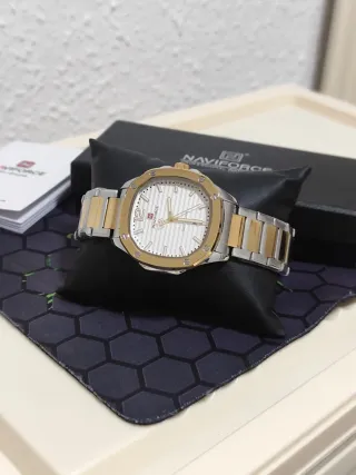 Reloj Naviforce Hombre Oro y Plata