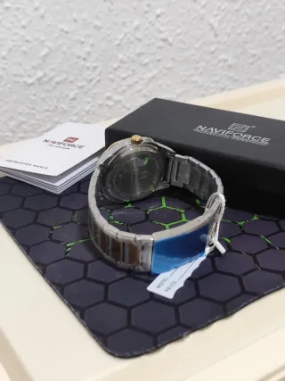Reloj Naviforce Hombre Oro y Plata