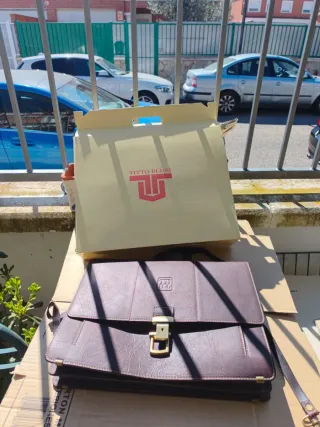 Maletín Titto Bluni Piel Nuevo con Caja negociable