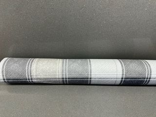 Papel pintado a cuadros gris y blanco