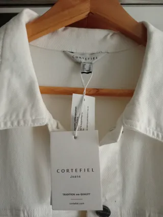 Cazadora vaquera mujer, oversize. Sin estrenar.