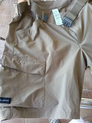 Pantalón corto trekking Simond beige Talla M.