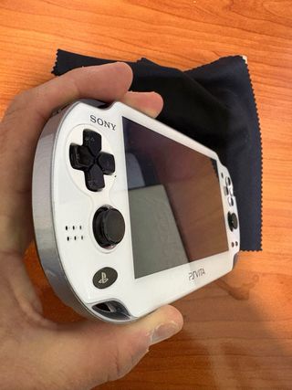 Ps Vita OLED Blanca Nueva Pantalla