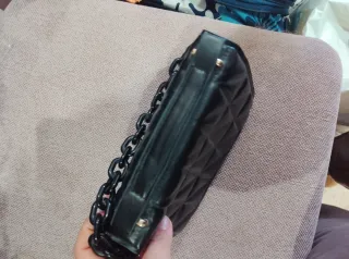 Bolso negro mujer acolchado cadena