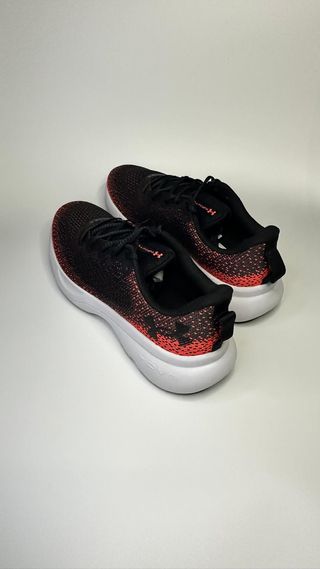 Under Armour Infinite Negro/Rojo - Talla 45