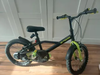 Bicicleta infantil B'TWIN negra y verde