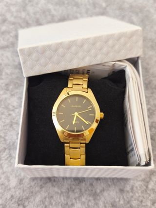 Relógio de Pulso Dourado Elegante - Novo