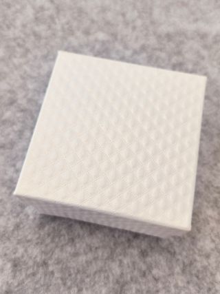 Relógio de Pulso Dourado Elegante - Novo