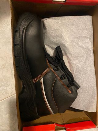 Scarpe antinfortunistiche nere Lyon 43