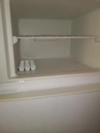 Frigorífico con congelador blanco