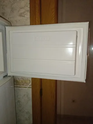 Frigorífico con congelador blanco