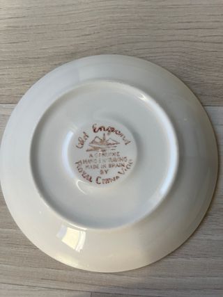 2 tazas y 4 platos Old England