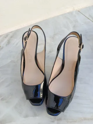 Zapatos Unisa Tacón Negro Peep Toe