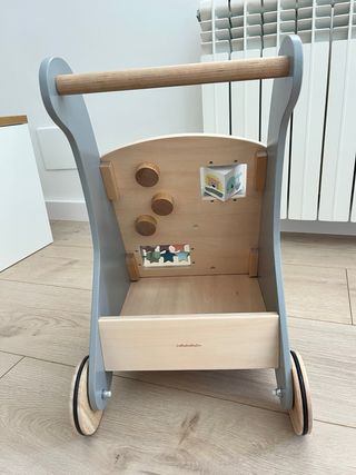 Correpasillos de madera para bebé