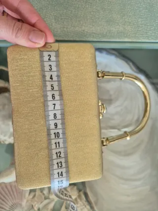 Bolso de fiesta dorado