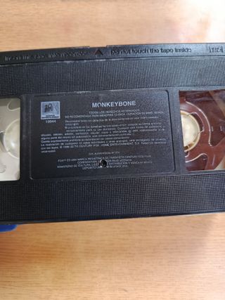 Películas VHS, con caja de videoclub (3)