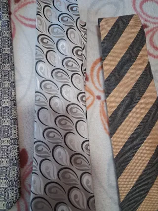 Lote 7 Corbatas de Marca nuebas y de coleccion nue