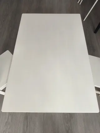 Mesa y 2 Sillas Infantiles IKEA Sundvik