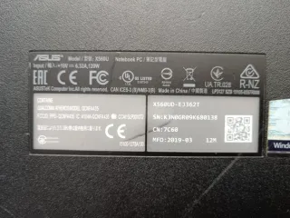 Portátil Asus X560U-EJ362T para piezas