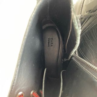 Botas Zara Piel Cordones Rojos