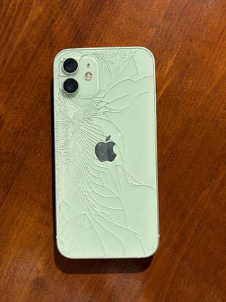 iPhone 12 verde