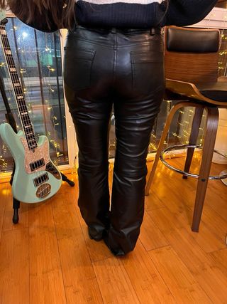 Pantalón Piel Negro Talla M Formula Joven