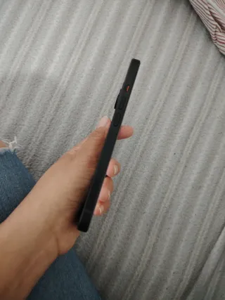 iPhone 15 256GB Negro - Batería 96%