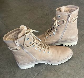 Botines Beige con Forro de Pelo