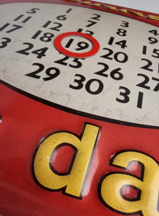 Chapa Guinness Calendario Vintage 20x30cm