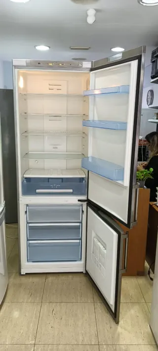 NEVERA COMBI BALAY NO FROST ENERGÍA A+