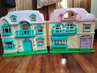 Casa de muñecas con muebles