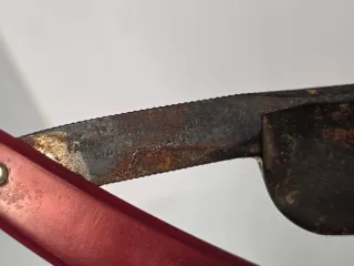 Navaja de afeitar antigua Claramónica